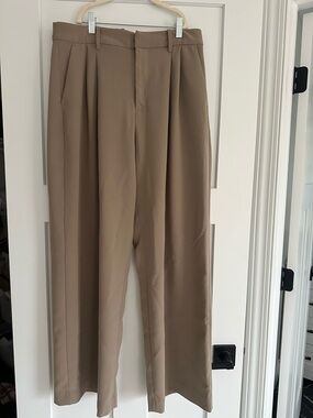 GAP Curvy 365 High Rise Pleated Trouser - Beachwood brown